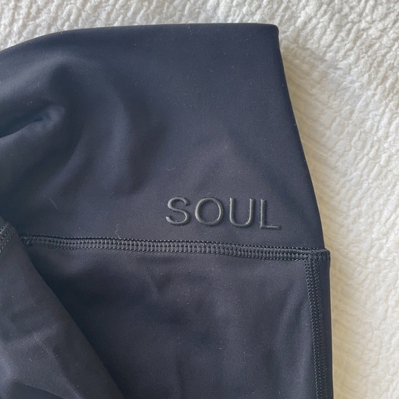 SoulCycle Double Pintuck Legging - Picture 6 of 8